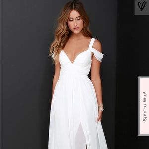 Lulus’s Bariano Ocean is Elegance Brand New!